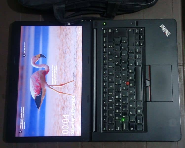 8GB RAM /500 STORAGE LENOVO LAPTOP + OFFICIAL CHARGER + OFFICIAL BAG