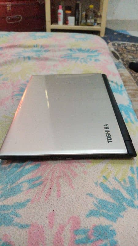 Toshiba core i7-6th gen