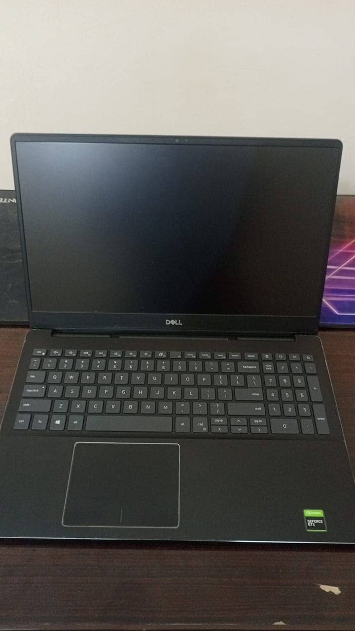Dell Vostro 15 7590 Laptop.