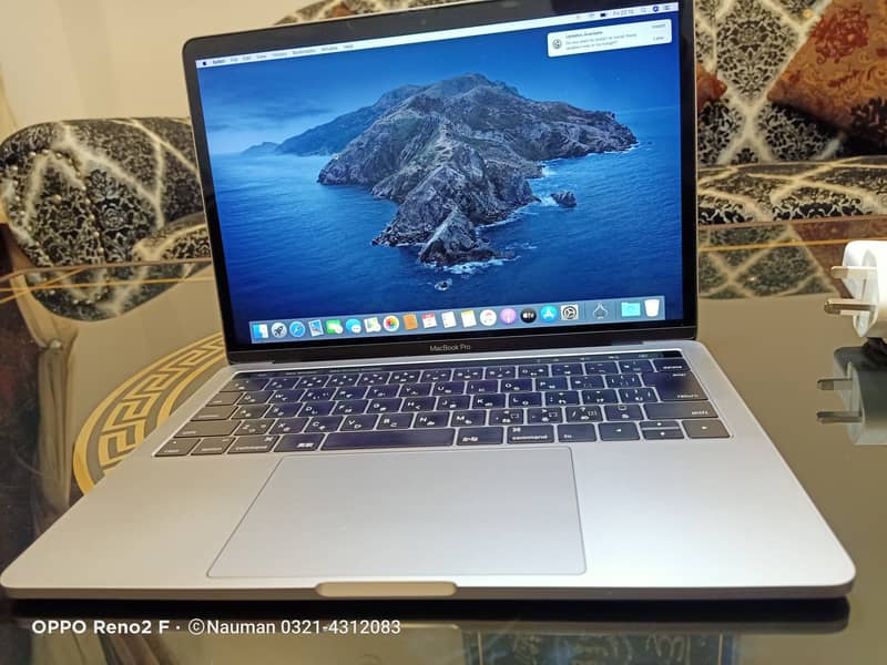 Apple Laptop, MacBook Pro2017,Core i7,13'' Touchbar,16GB Ram,256GB SSD