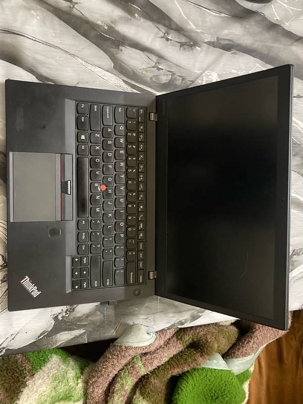 Lenovo thinkpad T460S i5 6th generation