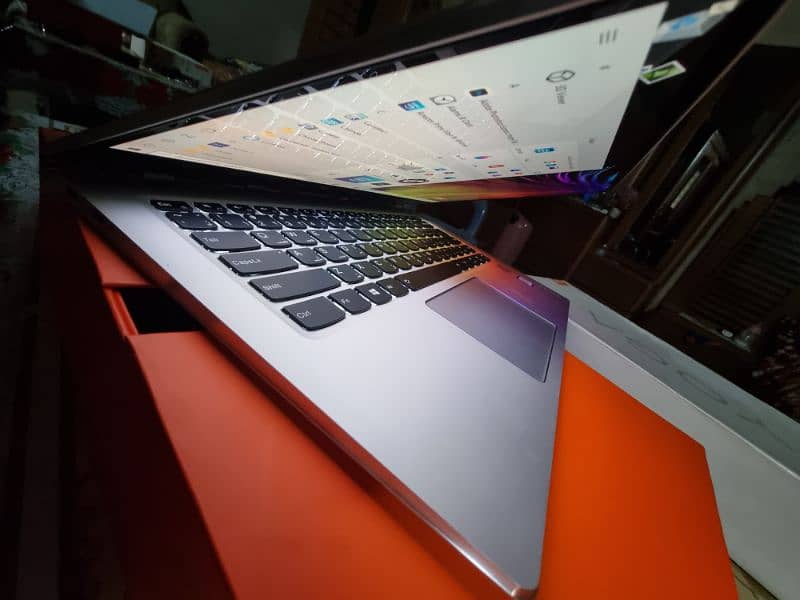 LENOVO YOGA 910