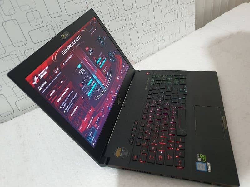 ASUS ROG CORE I7 8GEN GTX 1060 6GB RAM 12GB M2 256GB