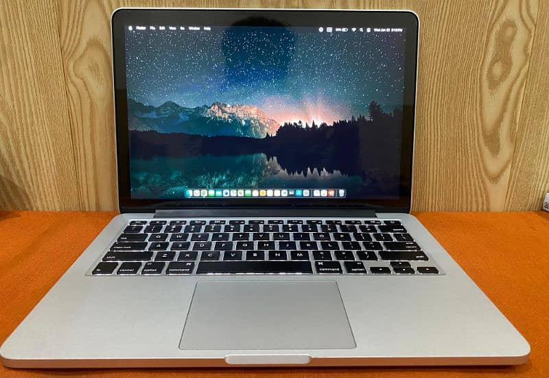 MACBOOK PRO 2015 | 13 INCHES | INTEL CORE I5 | 8 GB RAM | 128 GB SSD