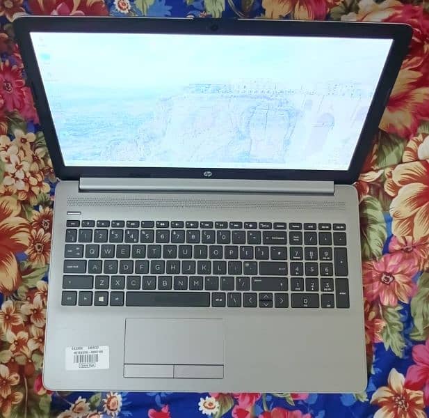 HP Ryzen 5=Core i7 10th-GEN 4GB dedicated Graphic 16GB/256GB-SSD 15.6"
