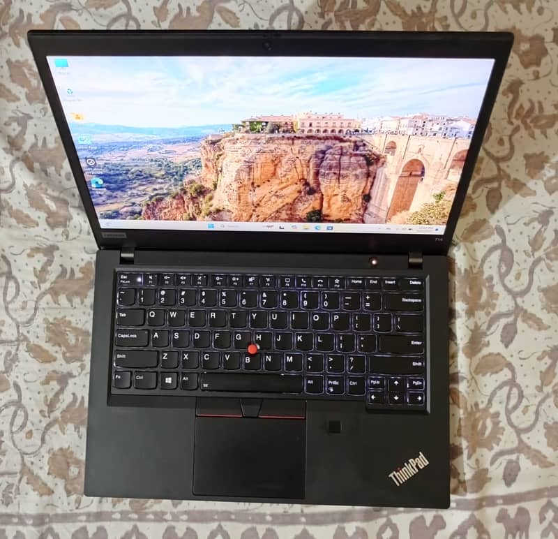 Lenovo T14 Ryzen 5 (12-CPUs) 4K Display Touchscreen 16GB-RAM 256GB-SSD