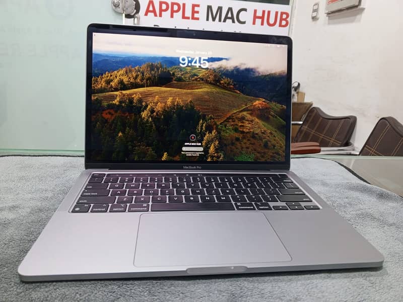 MacBook Pro M1 2020 Touch Bar Retina Display 13-inch 8GB RAM 256GB