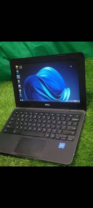Dell 3180 chromebook New condition
