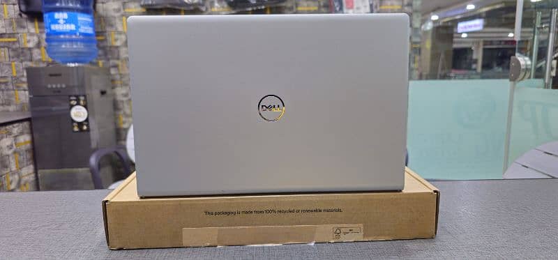 Dell inspiron 15 3530 Core i5 13th 16gb 256 complete box