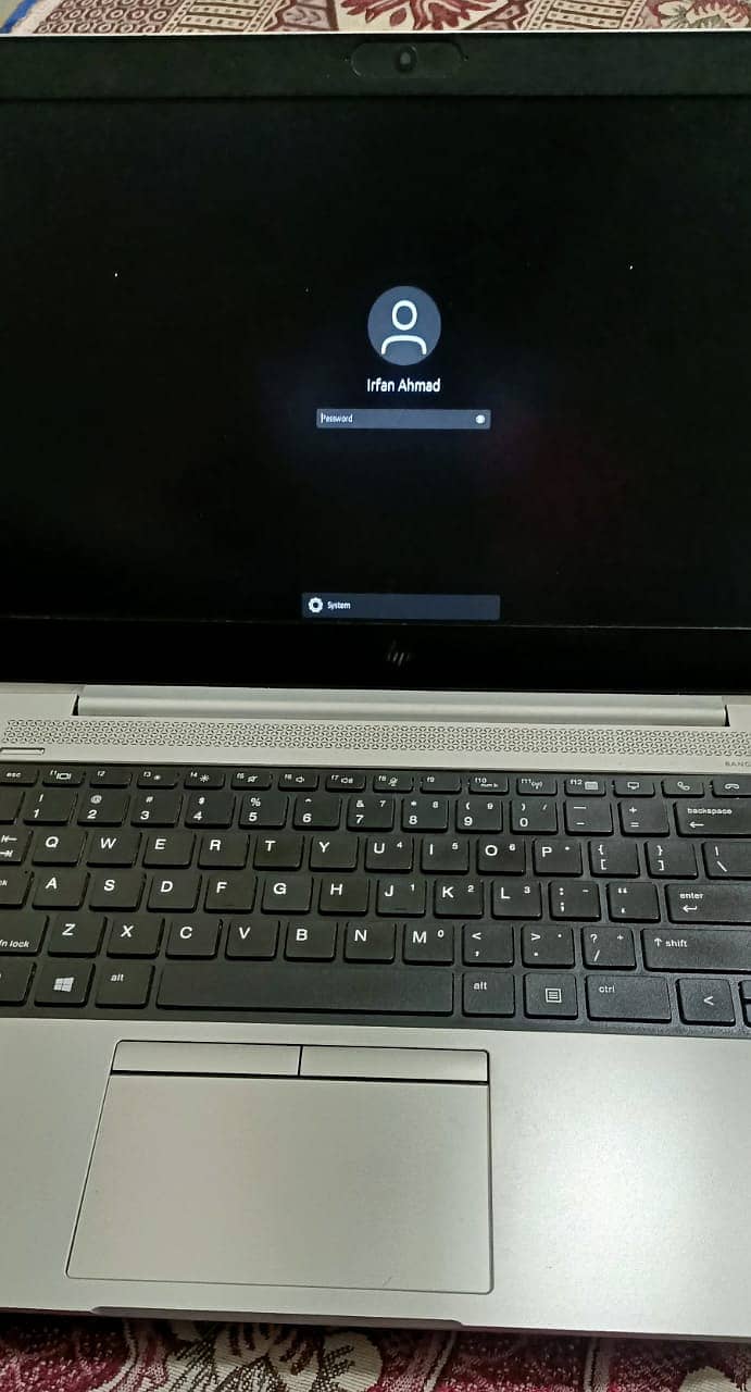 HP 840G5 i5 8 Gen Intel 8/256 Integrated GPU-4GB