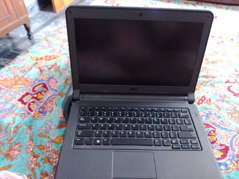 Dell Latitude 3340