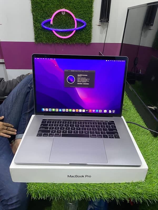 MacBook pro 2017 /- 03461809478