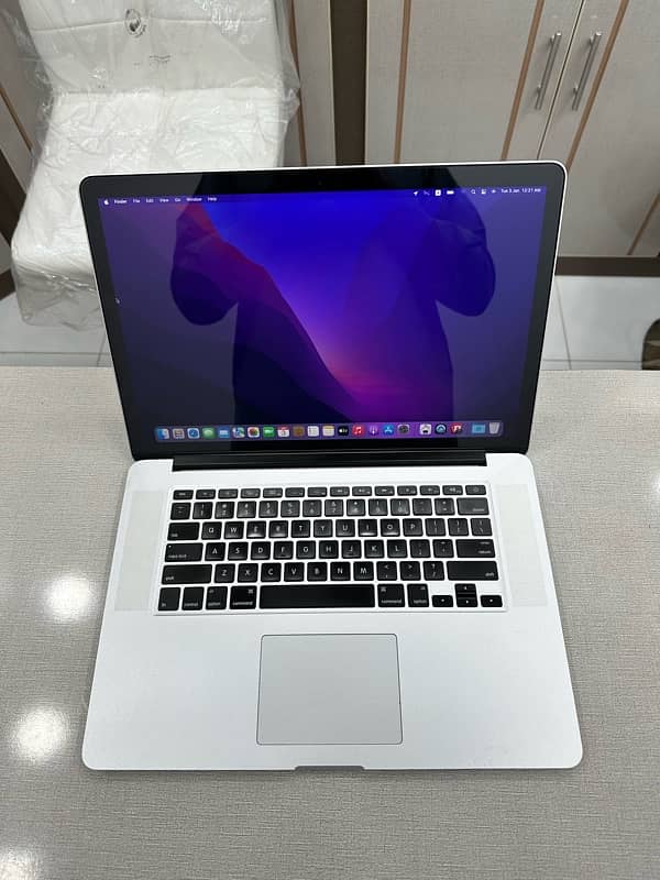 MacBook Pro 2015 i7 5th Generation Ram 16gb Ssd 500gb 15 inch Disply