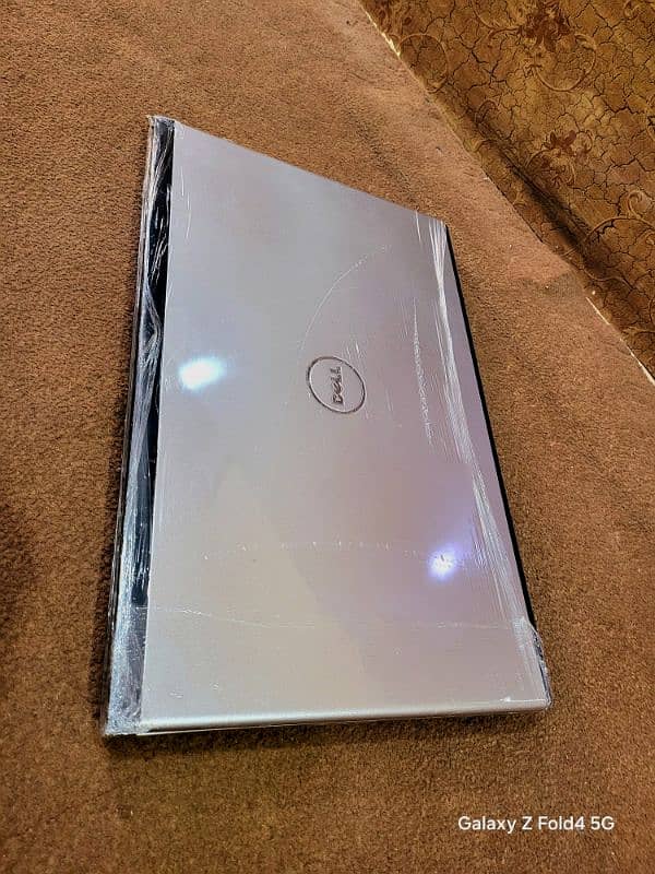 Dell VOSTRO 3700 Full Size Multimedia Laptop