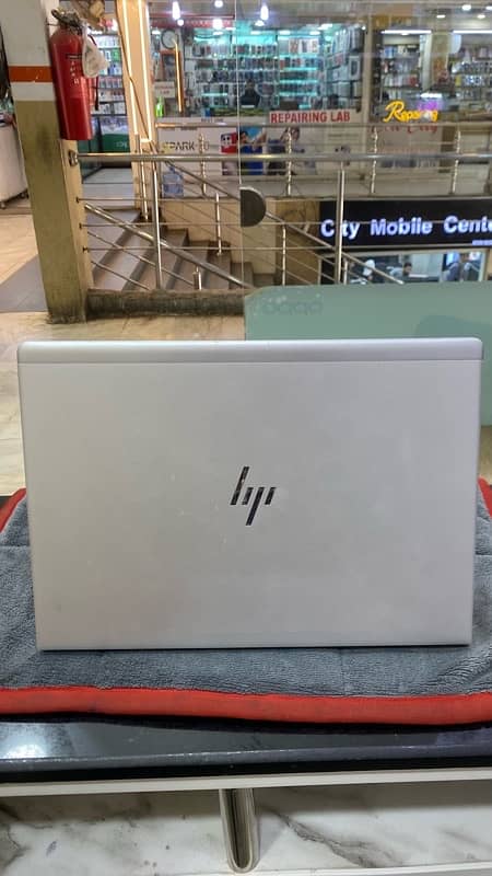HP Elite book 840 G-5