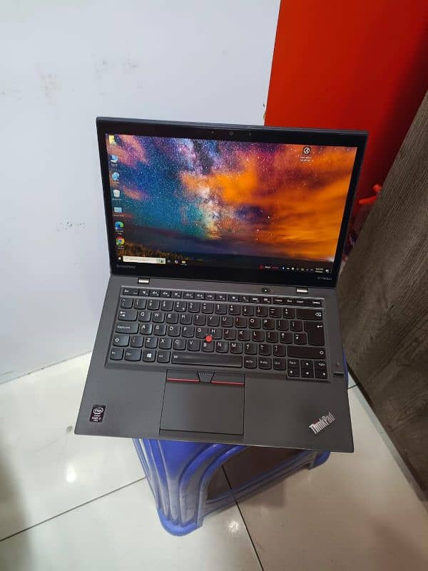 Lenovo X1 Carbon C-i7-5th Gen 8GB RAM 128GB NVMe 4K Touch Display