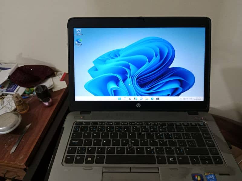 HP g2 840 laptop