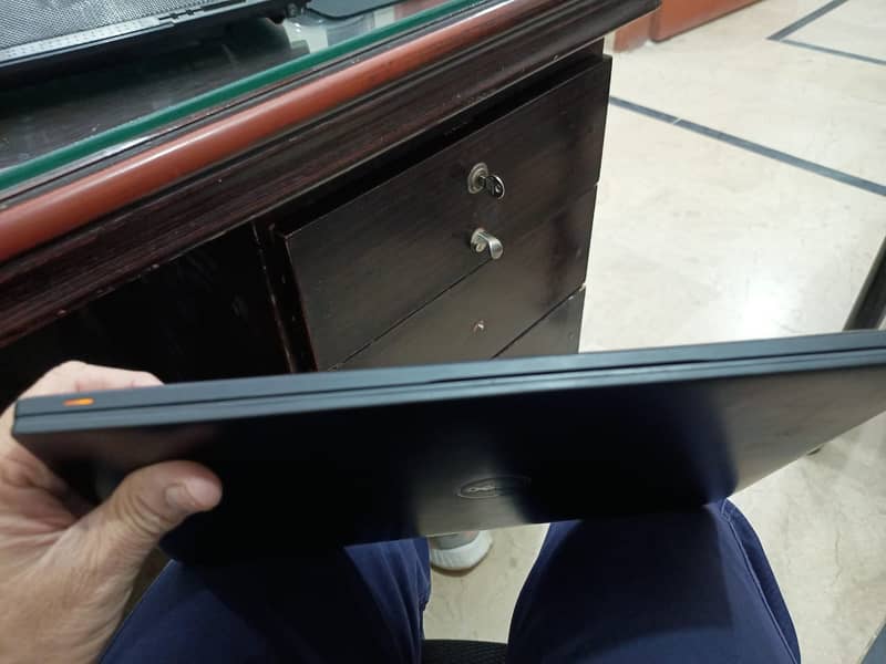 • Dell latitude 7480 touch screen urgently