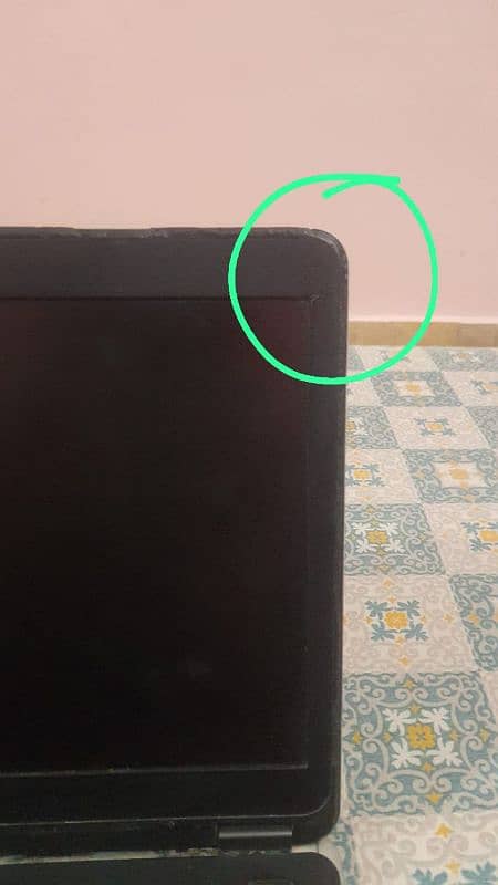 FOR SALE: Dell E6440 Laptop - Great Condition (Minor Cosmetic Issue)
