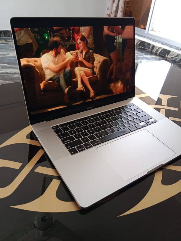 MacBook pro 2019_i9 ( 15.4"inch, 16GB/512GB SSD )