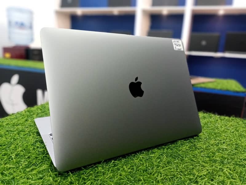 Macbook air M1 8/256