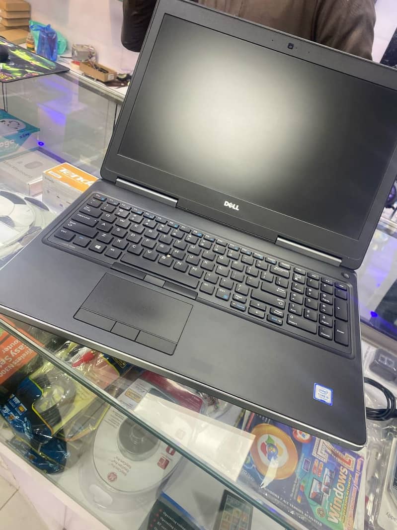 Dell Precision 7520 Workstation – Professional Graphics Laptop