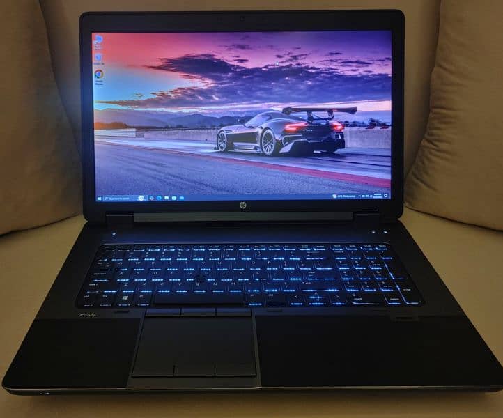 HP ZBook 17 G2 WORKSTATION LAPTOP FOR URGENT SALE