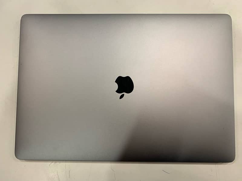 Macbook Pro 2019 16 inch core i7