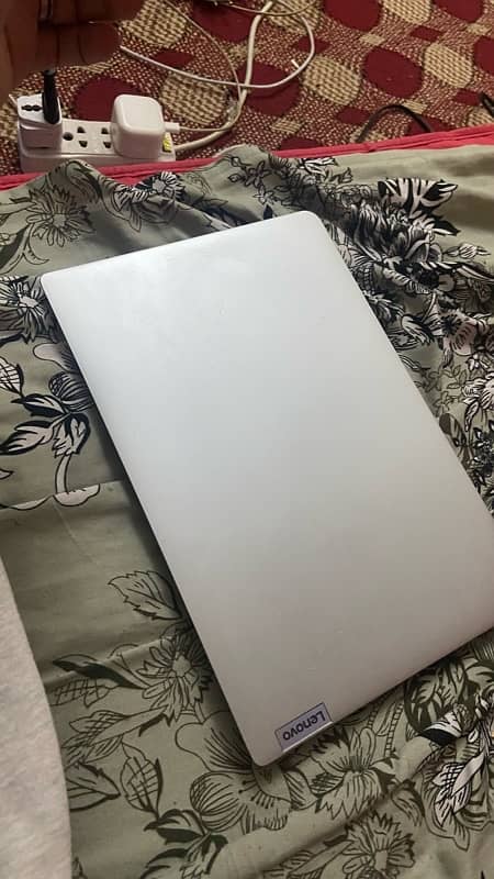 lenovo ideapad 1 14’7 inch with box