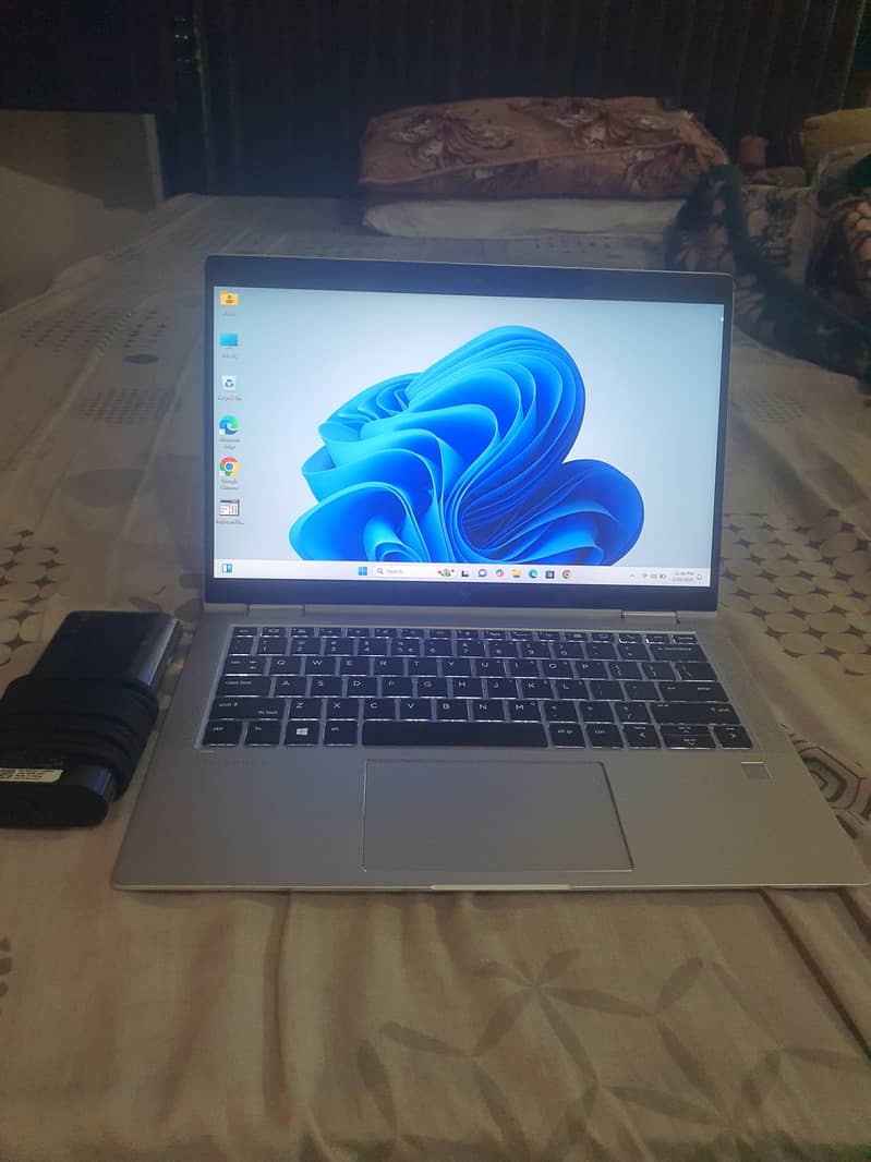 HP ELITEBOOK ×360 1030 G3 i7 8th Gen 8/512Gb Ssd
