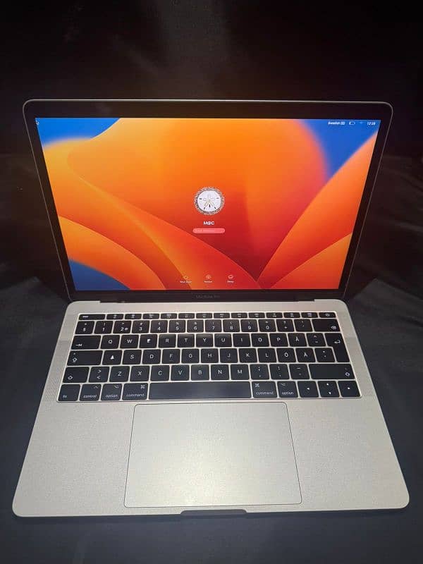 MacBook Pro 2019 - Core i7 | 16GB RAM | 256GB SSD | 13”
