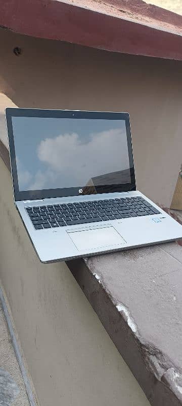 Hp core i7 8th generation laptop 8gb ram 15.6 crystal glass led 256gb