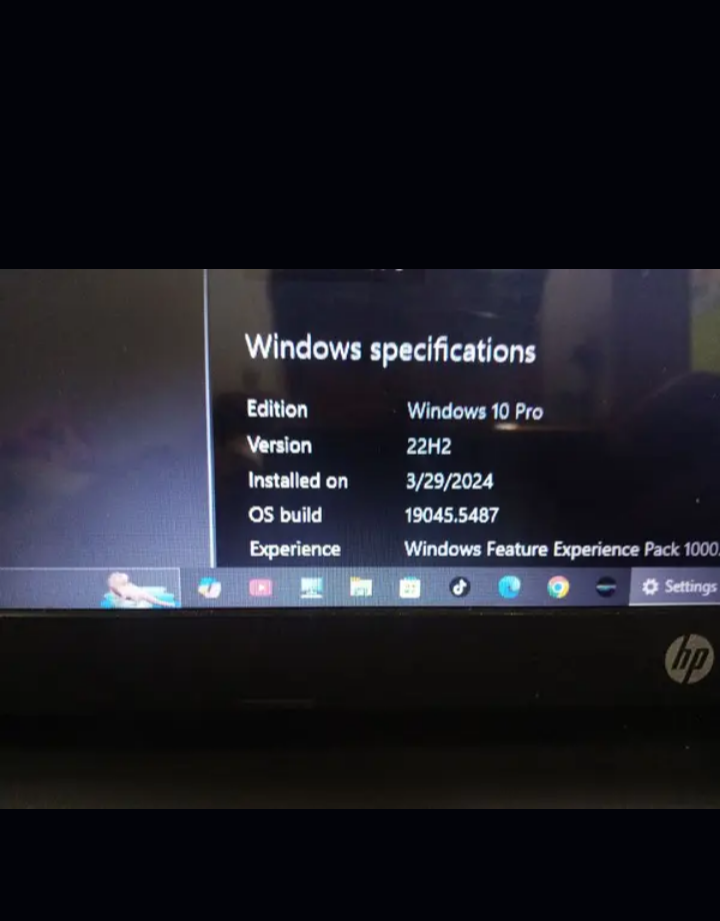 HP LAPTOP AMD A6 5 GEN 