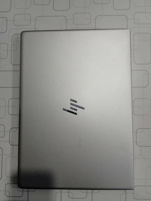 HP 840 g5