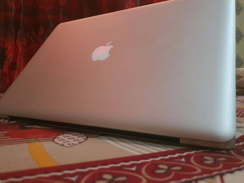 MacBook pro core i7(2012)