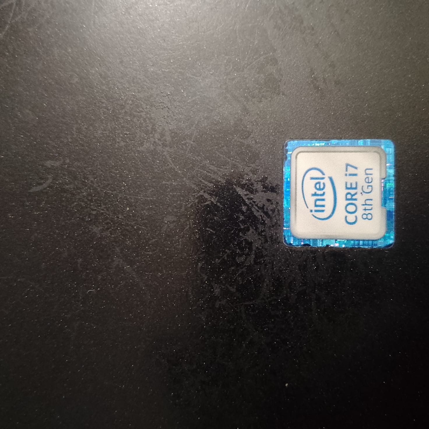 Latitude 5590 Intel Core i7 (8th Gen) | 8GB RAM