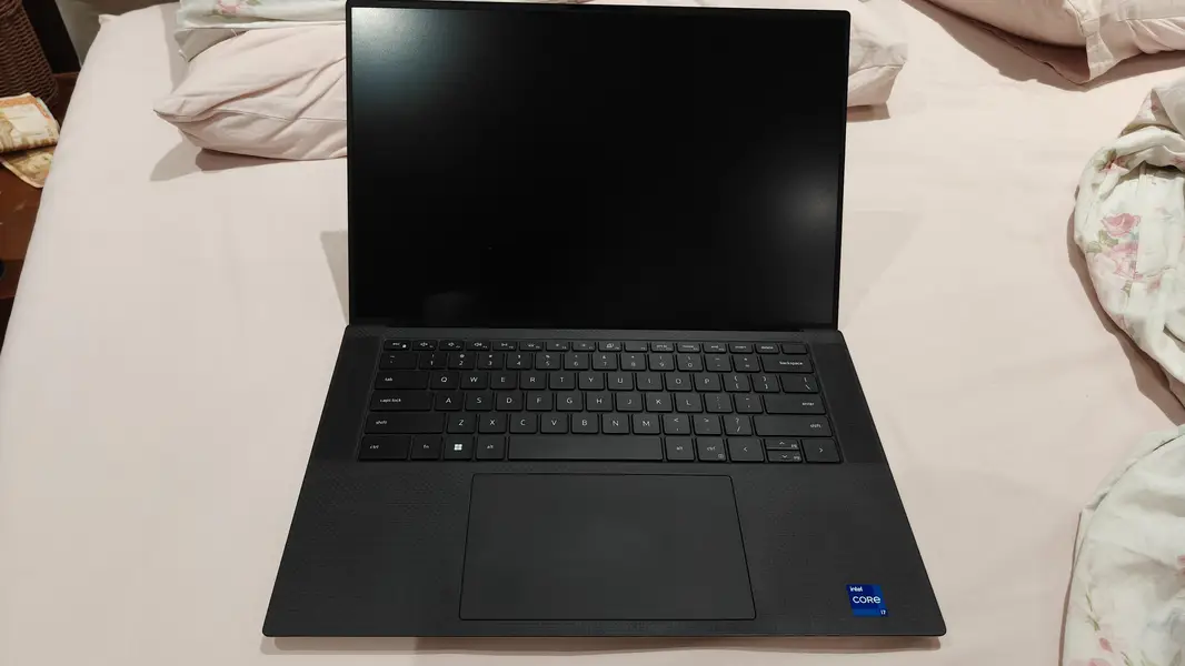 10/10 - Dell XPS 15 9520 - 12th Gen Core i7