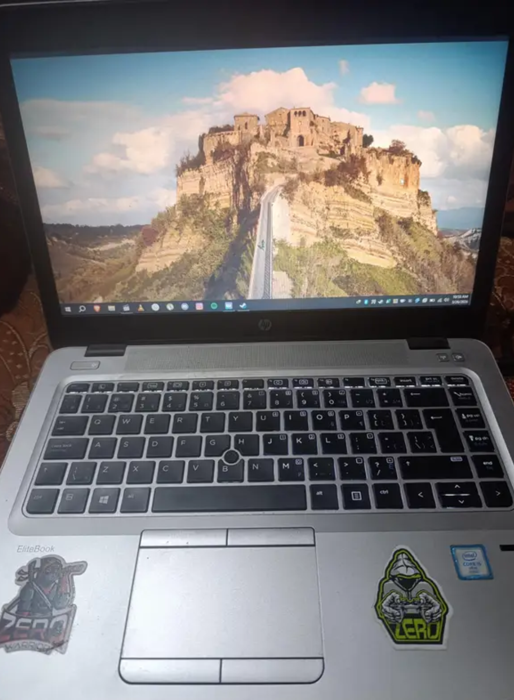 HP 840 G3 i5 6th gen 8gb ram 256ssd 512hdd 14 inch