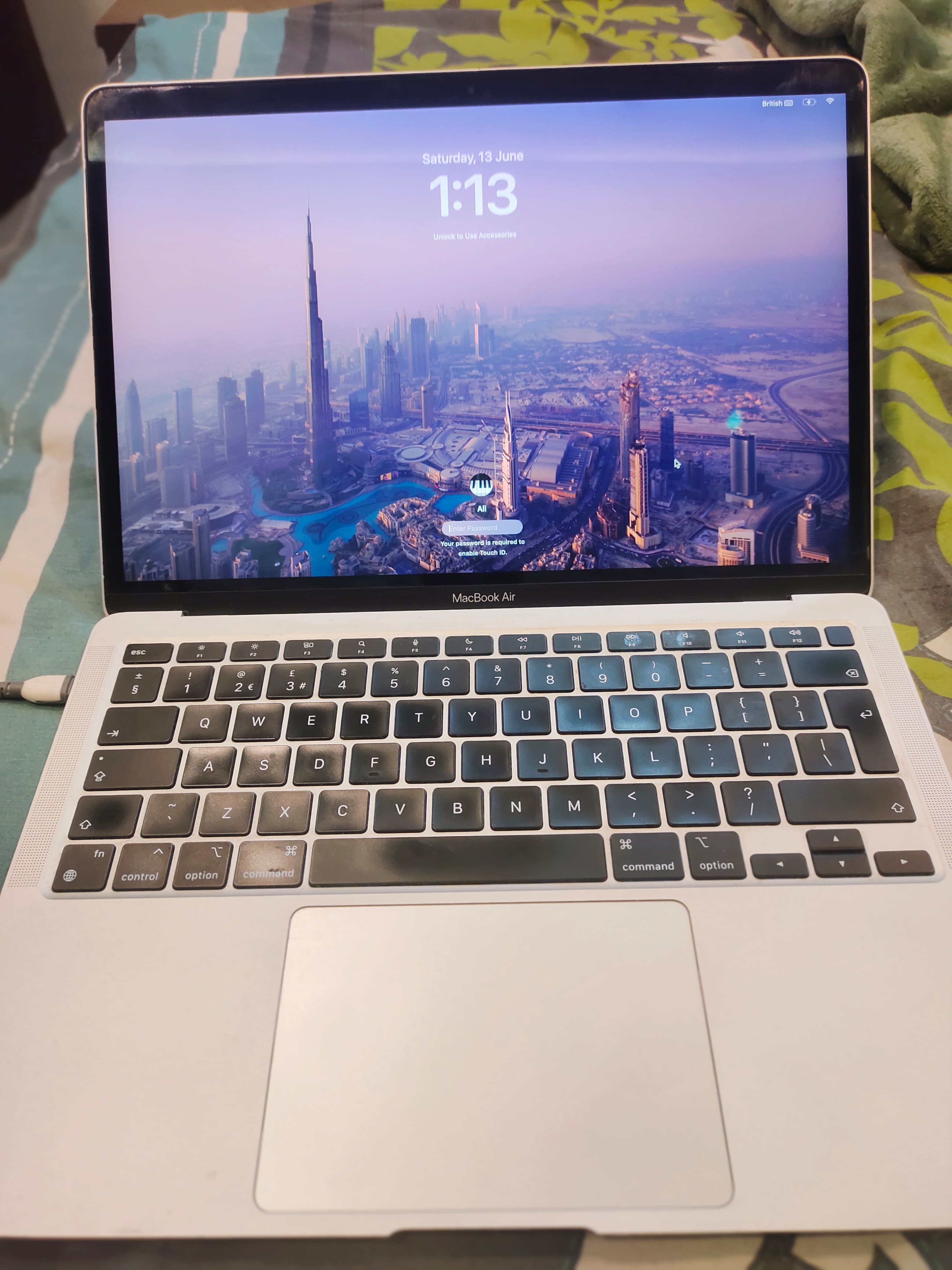 Apple MacBook Air M1 (2020) | 8GB RAM | 512GB SSD | 13.3
